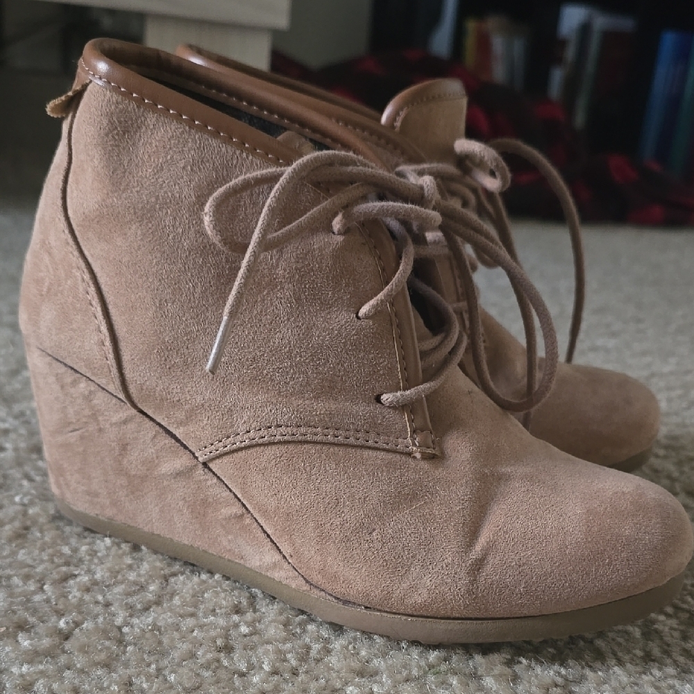 Women's Tan Suede Wedge Ankle Boots